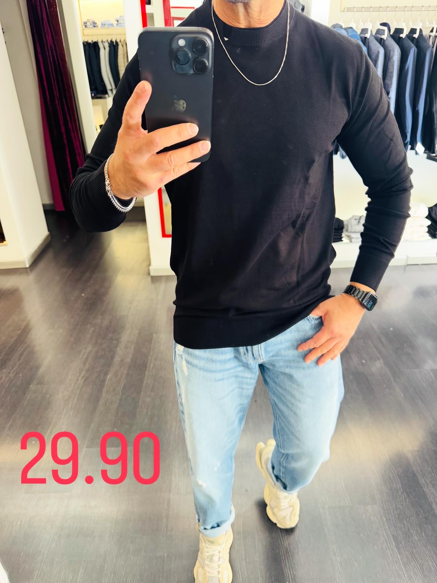 Maglia girocollo nero 